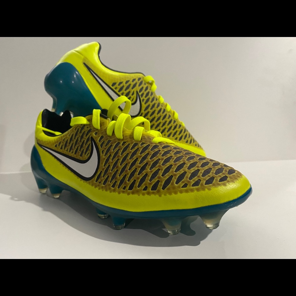 Nike magista kids sz 6.5